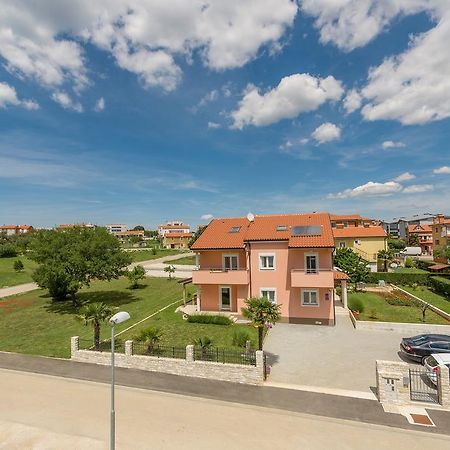Guest House Gloria Novigrad  Zewnętrze zdjęcie