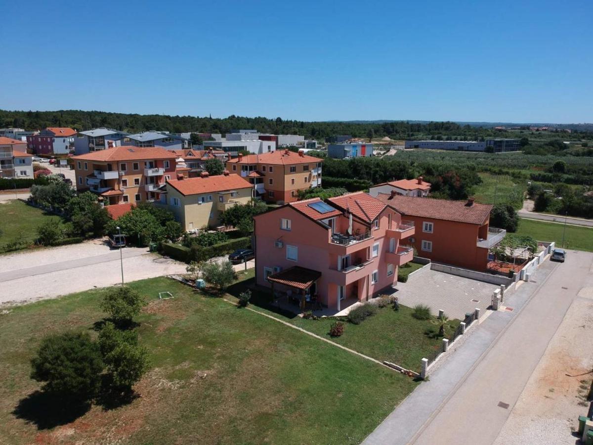 Guest House Gloria Novigrad  Zewnętrze zdjęcie