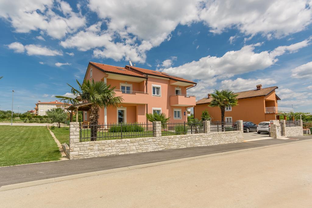 Guest House Gloria Novigrad  Zewnętrze zdjęcie